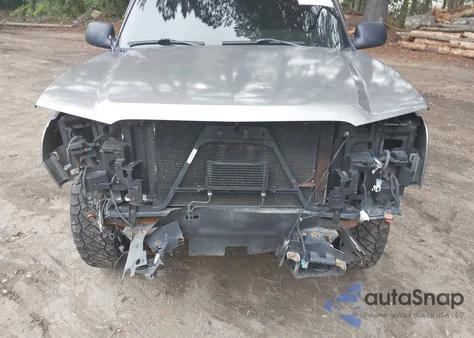 2005 Chevrolet Silverado 1500 Lt z USA, uszkodzony, nr VIN 1GCEK19B45E303688